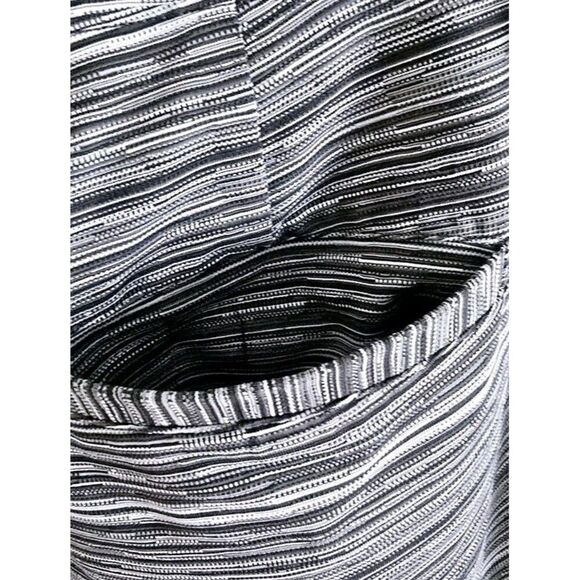 Lululemon Jet Crop Joggers In Cyber Black Deep Coal Est. Size 8 - Picture 5 of 8